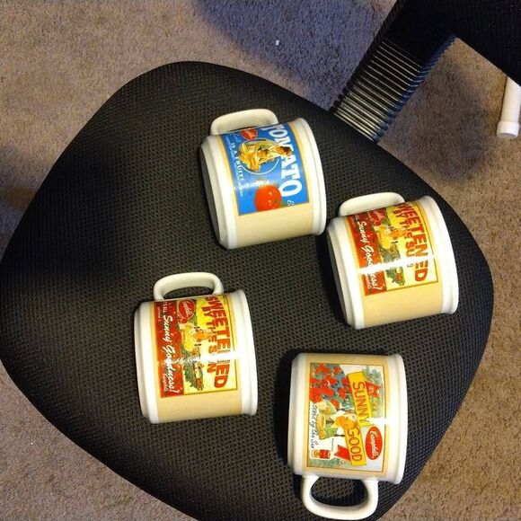 4 Vintage Campbell Soup mugs 2005 dishwasher and microwave safe beautiful graphi - Picture 9 of 16